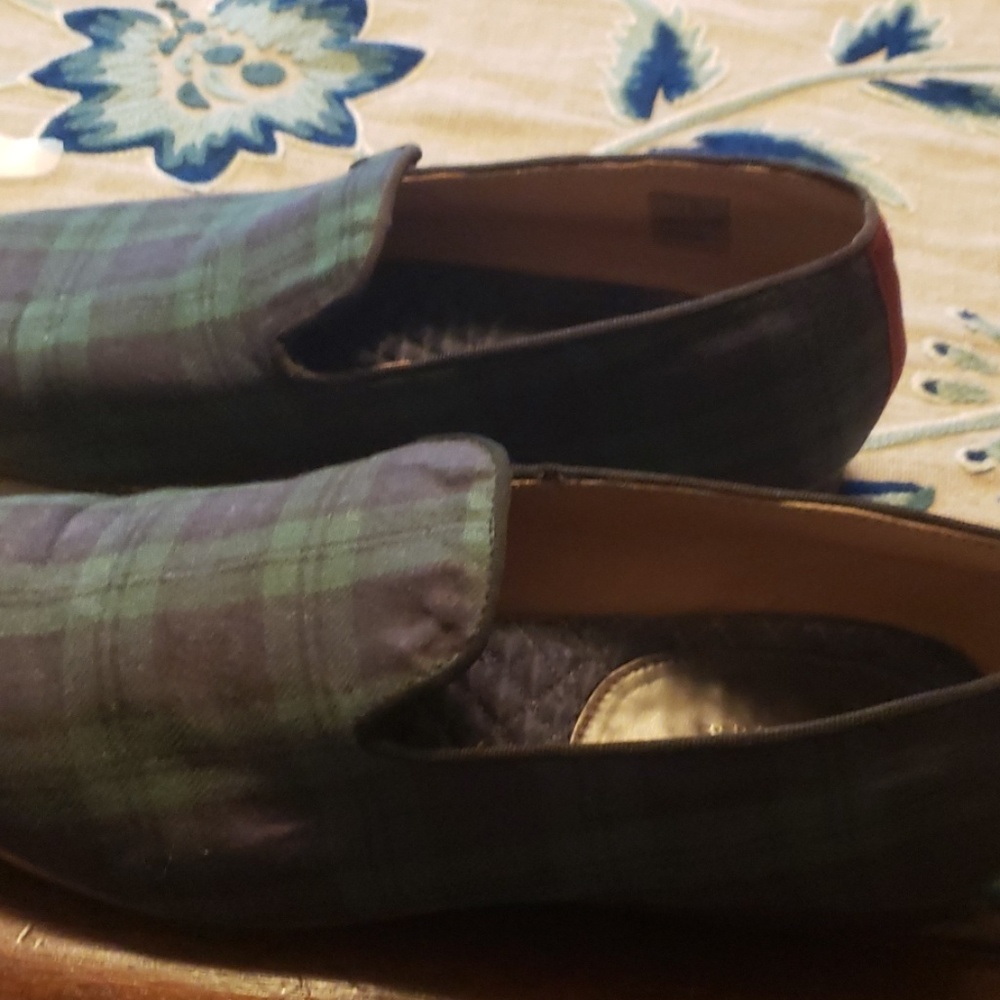 Quilted inside sole,very nice slippers